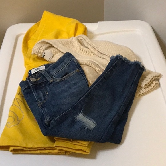 OLD NAVY GAP SIZE 3 TOTAL OF 3 PIECES 1 JEANS 1 PULL ON HOODIE 1 KNIT CARDIGAN - Picture 1 of 6